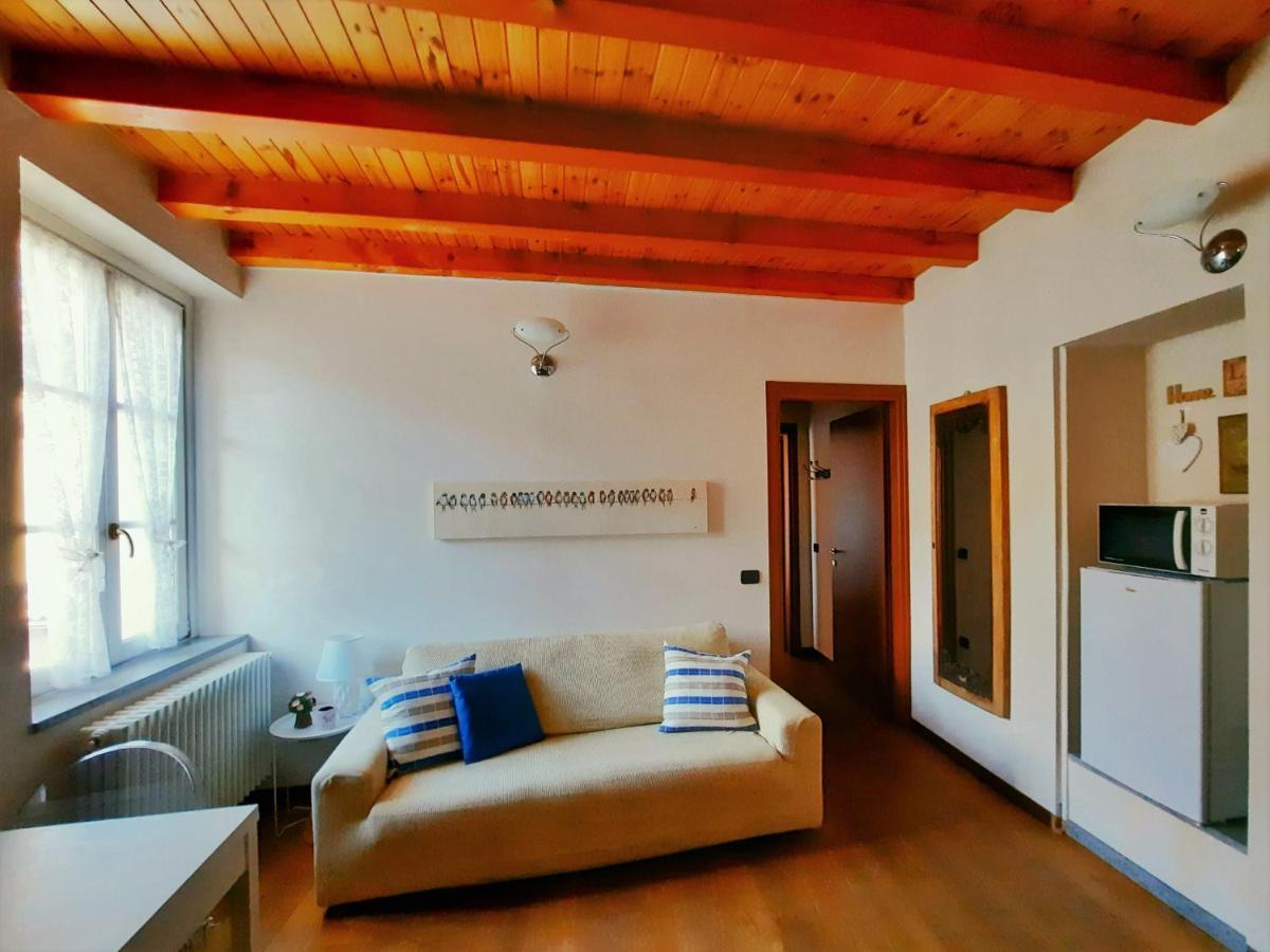 Antica Corte, Bilocale Nel Centro Storico Di Como Apartment ภายนอก รูปภาพ